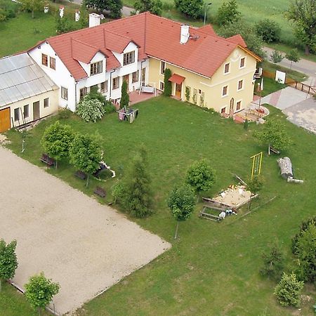 Pension U Barona Prasila Orech Exterior photo