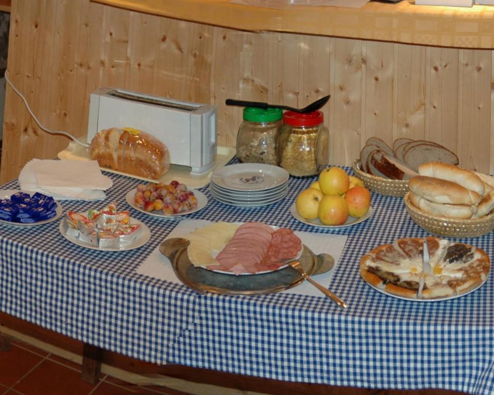 Pension U Barona Prasila Orech Exterior photo